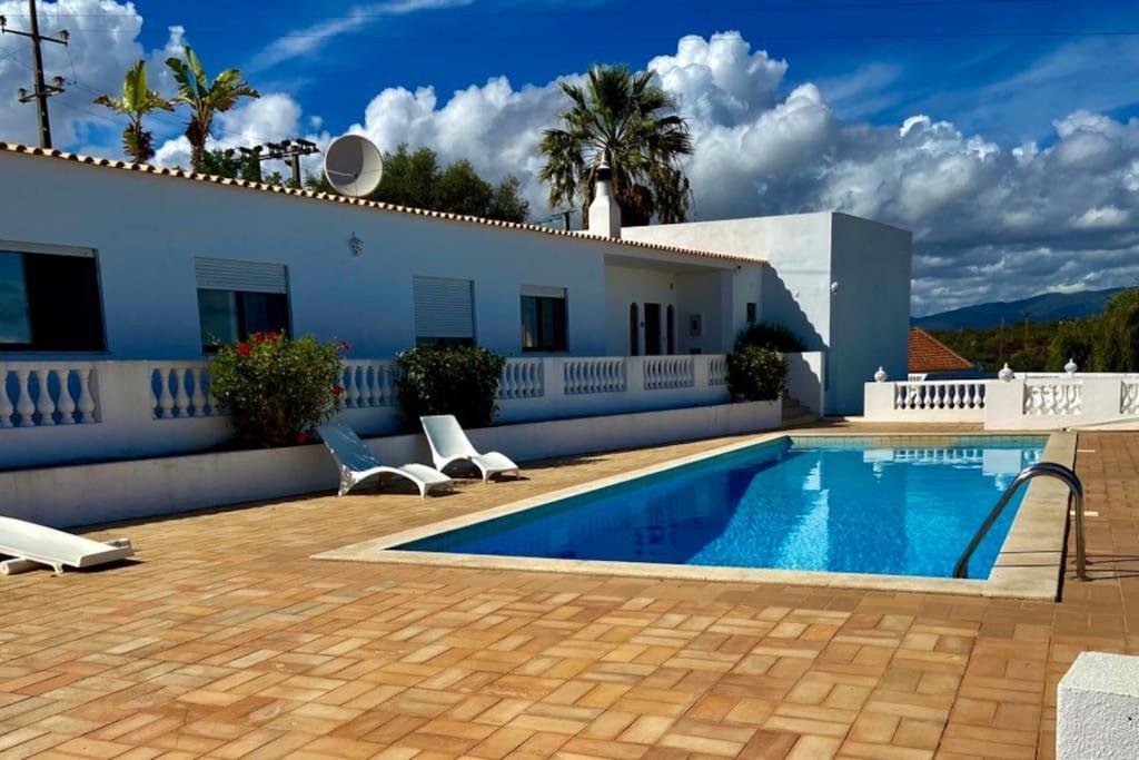 Blue Skies Villas 1&2 Mexilhoeira Grande Exterior photo