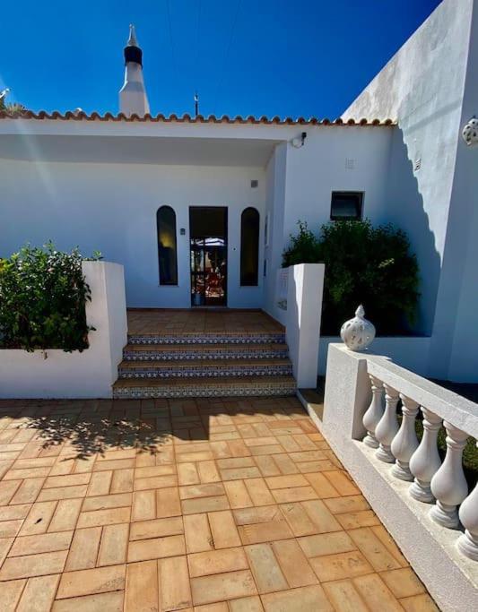 Blue Skies Villas 1&2 Mexilhoeira Grande Exterior photo